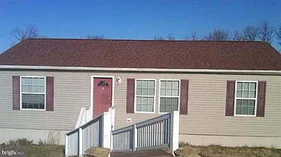 81 Westminster Dr Photo 1