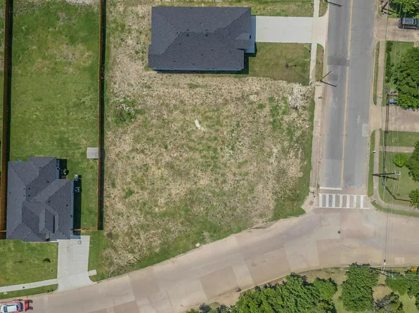 6902 Umphress Rd, Dallas, TX 75217