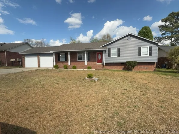 849 Wigwam Dr, Fayetteville, NC 28314