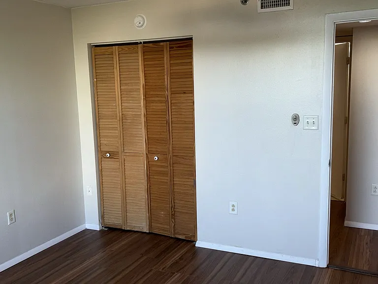701 S Madison Ave #309 — Photo 34