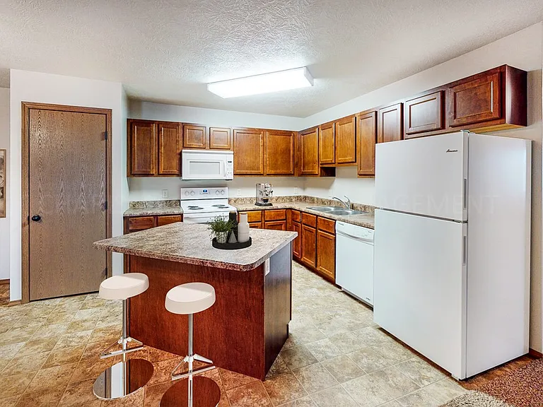 Gaspar Apartments — Photo 74