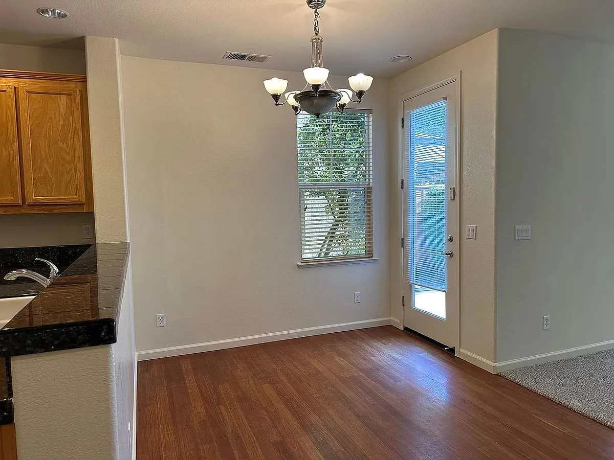 Building Photo - 7816 Dickens Way