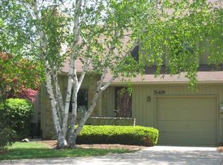 549 Conner Creek Dr, Fishers, IN