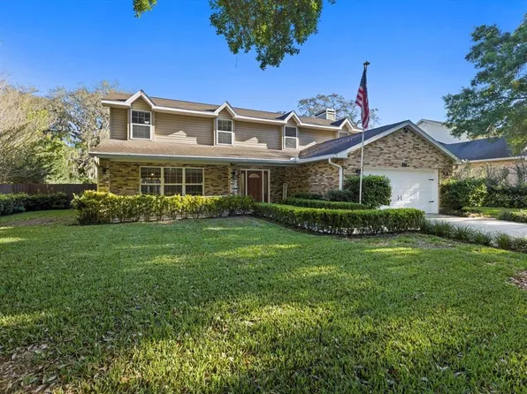 9308 Alanbrooke St, Temple Terrace, FL 33637