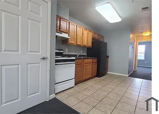 1808 N Calvert St #2 — Photo 8