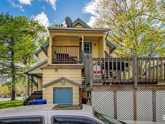 4th image of 682 Main Street