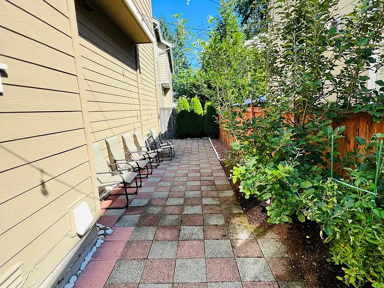 11054 183rd Pl NE — Photo 31