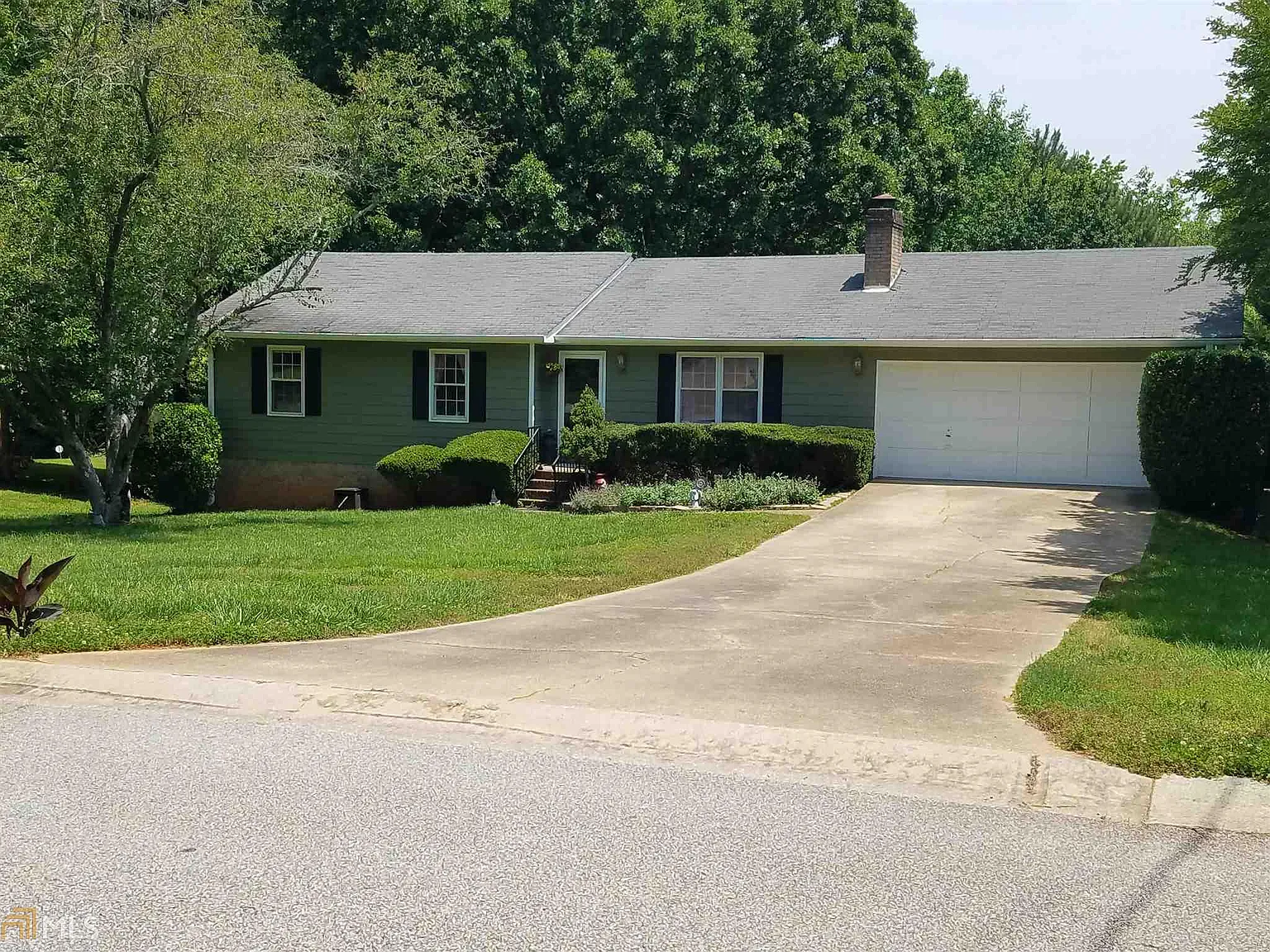 4112 Wrexham Dr photo 1
