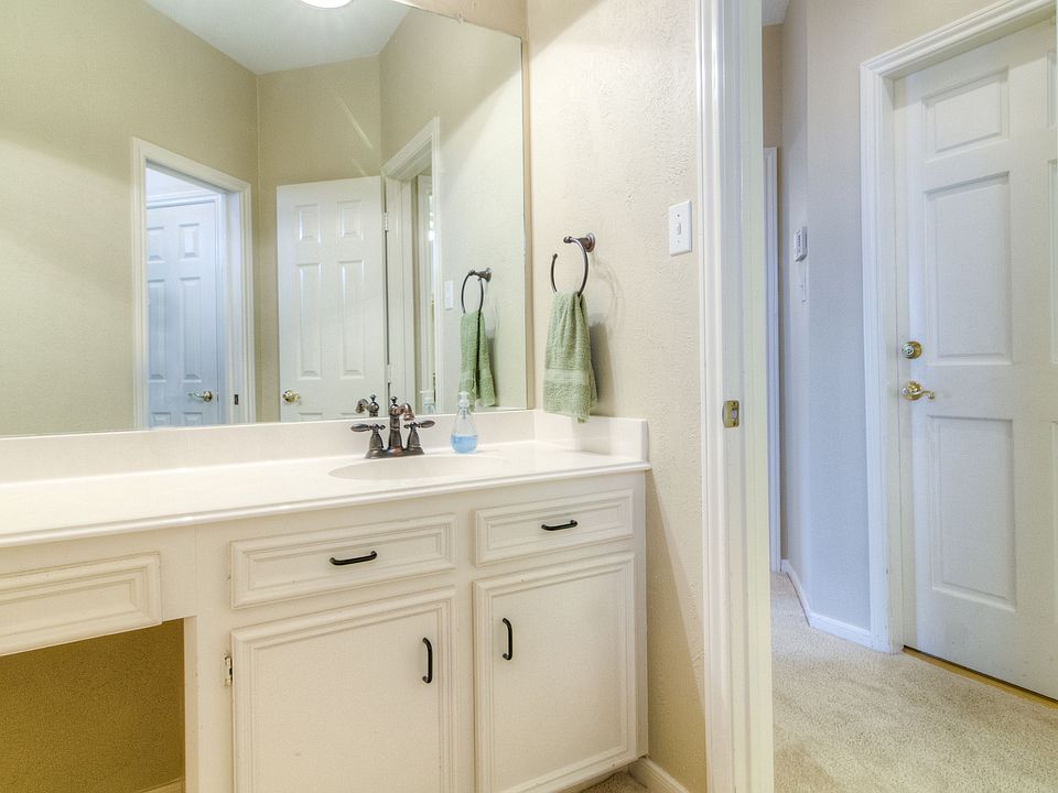 1st image of 6824 Queensclub Dr