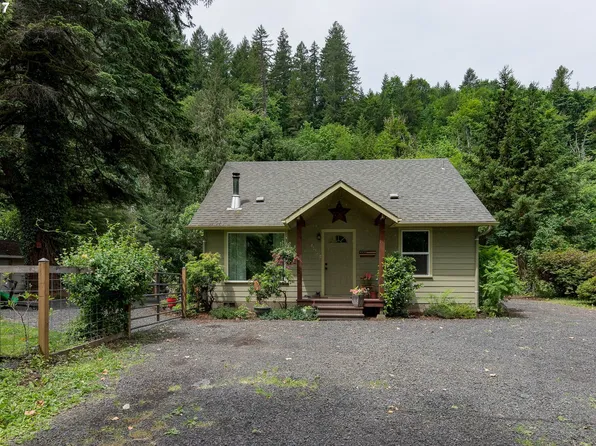 49565 McKenzie Hwy, Vida, OR 97488