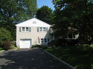 192 Rutledge Ct, North Plainfield, NJ 07060