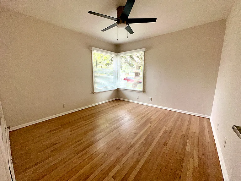 1033 Pearl St #1 — Photo 5