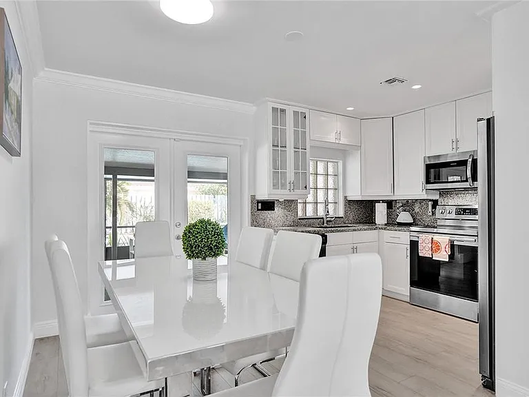 5120 NE 17th Ave — Photo 9
