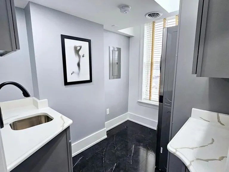 100 Pearl St #3 — Photo 7