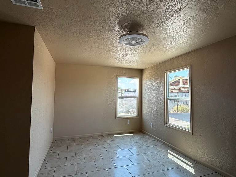 135 Presa Pl — Photo 11