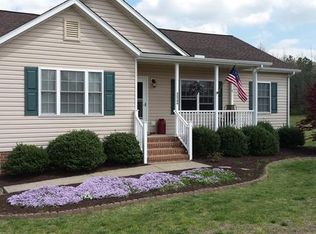 22526 Cabin Point Rd, Disputanta, VA 23842