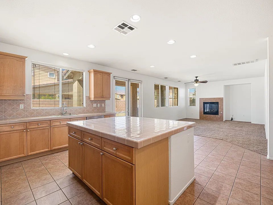 83448 Wagon Rd