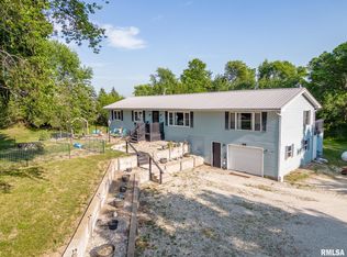 611 210th Ave, Monmouth, IL 61462