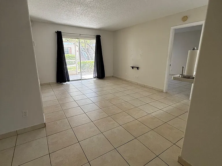 1625 Sunny Brook Ln NE #G103 — Photo 7