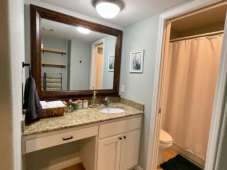 1500 Eastside Dr #114 — Photo 11