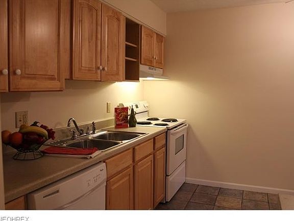 4th image of 75 Atterbury Blvd APT 102