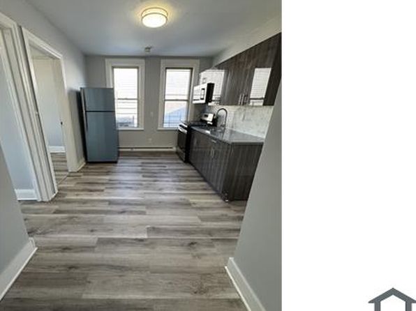 113 Webster Ave #3R