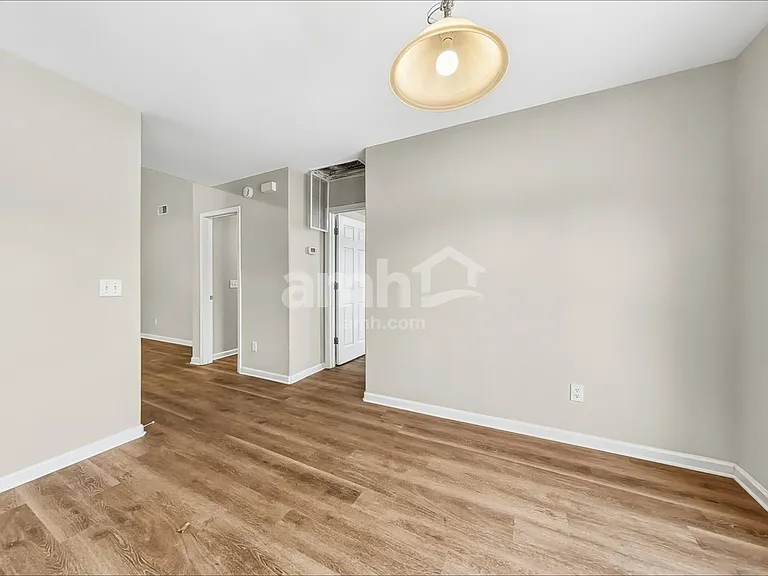 122 Spring Lakes Dr — Photo 5