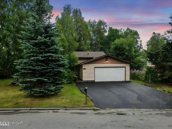 1957 Bartlett Dr, Anchorage, AK 99507