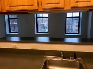 25 Broadway Ter, Norwich, CT 06360