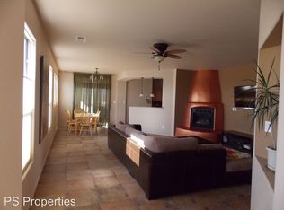 501 5th St NE, Rio Rancho, NM 87124