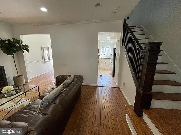 514 Columbia Rd NW — Photo 16