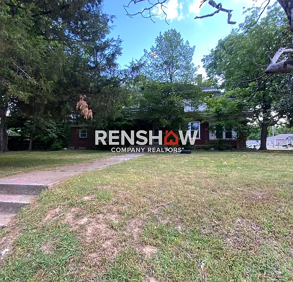 704 Finley St #4 — Photo 1