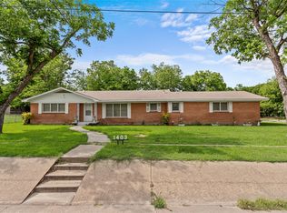 1403 W 5th St, Clifton, TX 76634