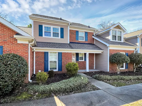 9459 Kings Falls Dr, Charlotte, NC 28210