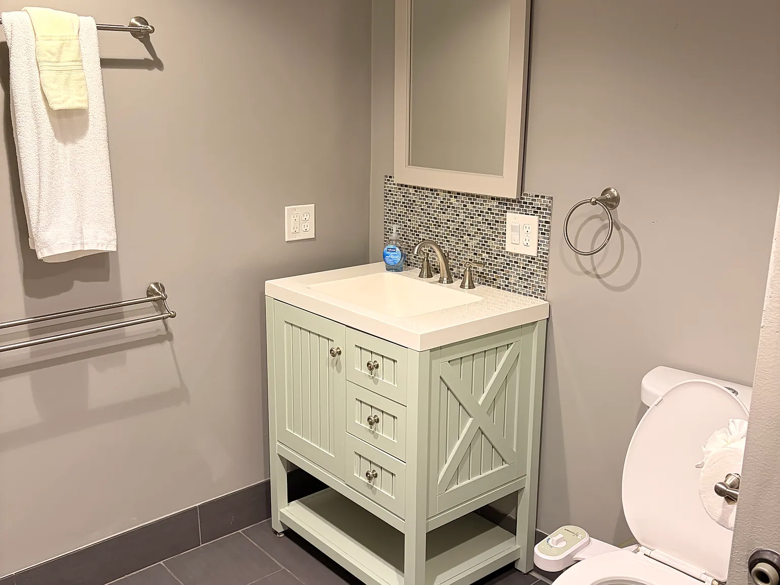 1 bed, 850 sqft, $3,500 — Photo 2