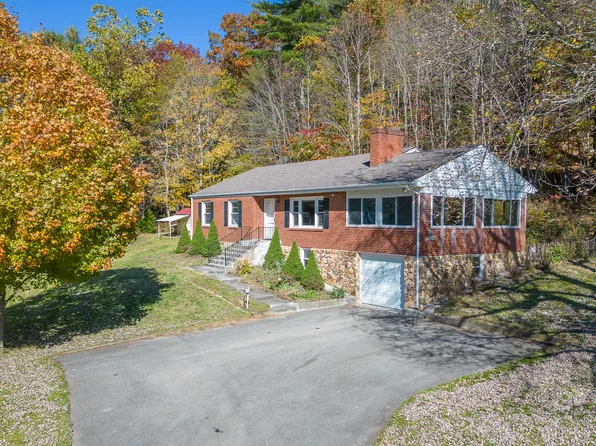 10324 Old Shilling Rd, Bent Mountain, VA 24059