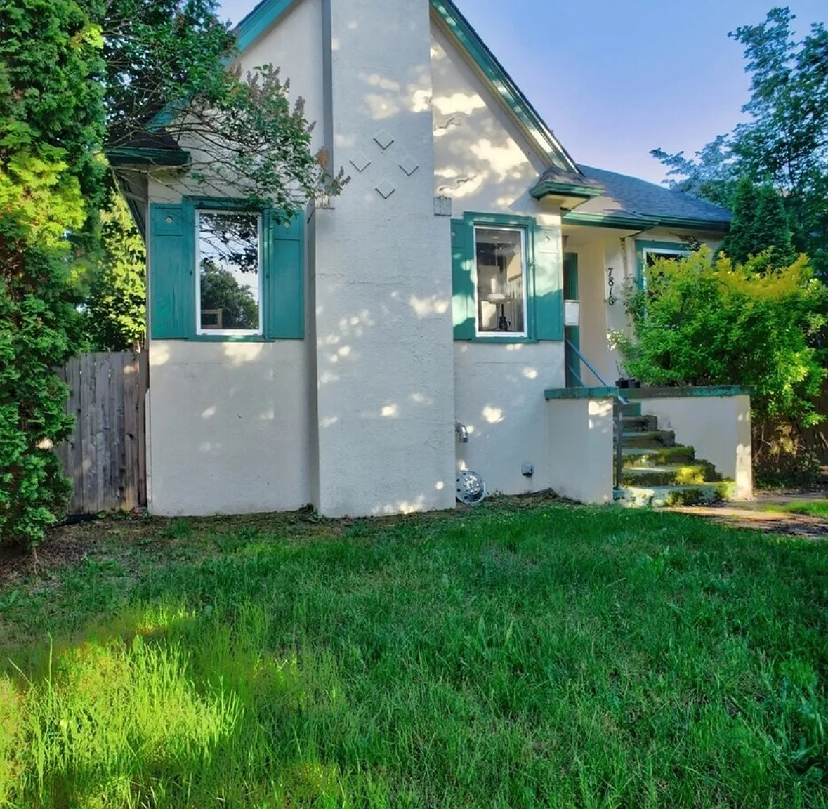 7818 Lake City Way NE — Photo 1