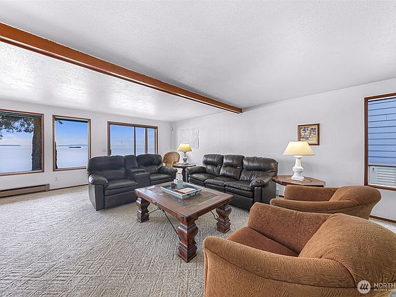 4th image of 4877 Maple Lane