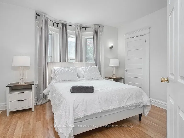 151 Broadview Ave — Photo 9