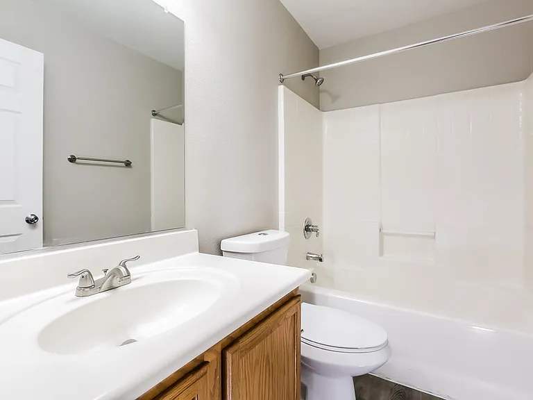 10445 Mihela Ave — Photo 15