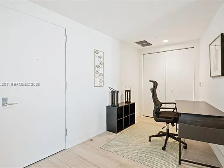 121 NE 34th St #2314 — Photo 26