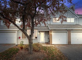 522 Lovell Ave APT 2, Roseville, MN 55113