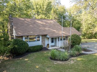 878 Sandy Ridge Rd E, Doylestown, PA 18901