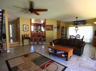 357 Holokai Pl, Honolulu, HI 96825
