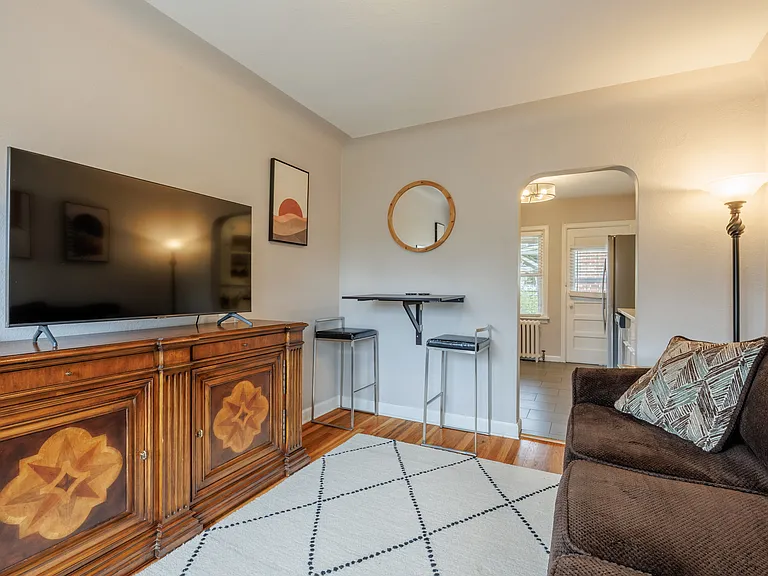 2612 Utica St — Photo 11