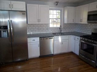 182 Dahlia Dr, North Kingstown, RI 02852