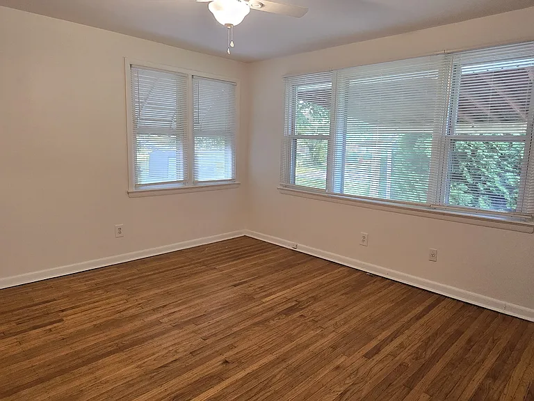 302 Bethel Rd — Photo 23