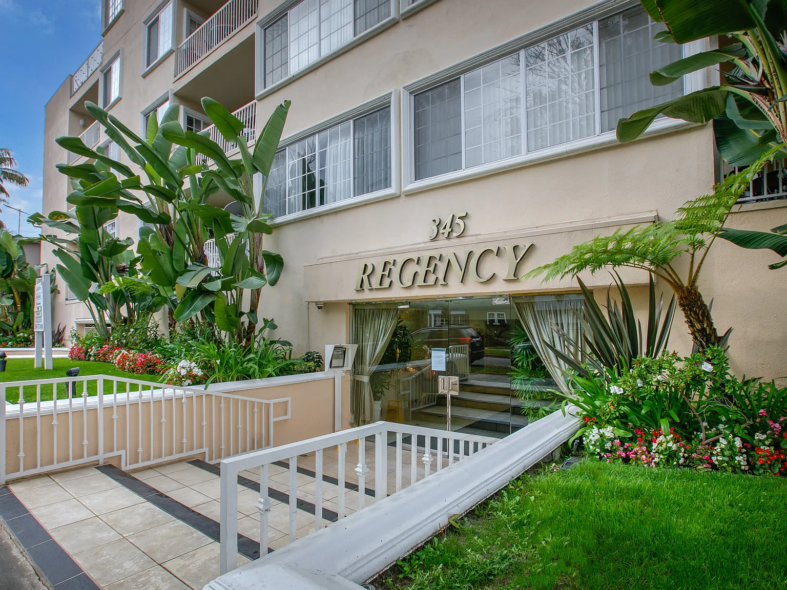The Regency — Photo 1