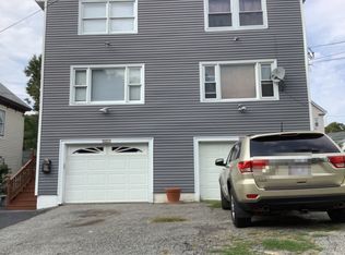22 Canton St, Lawrence, MA 01841