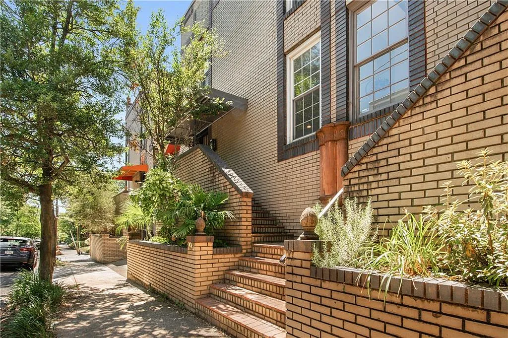 2 bed, 3.0 bath, 1456 sqft, $3,500 — Photo 1
